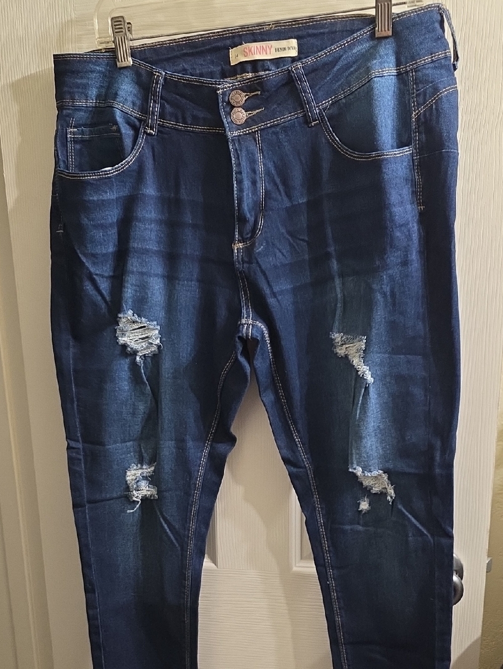 Denim Diva Skinny Dark Blue Distressed Women's Jeans Size 14